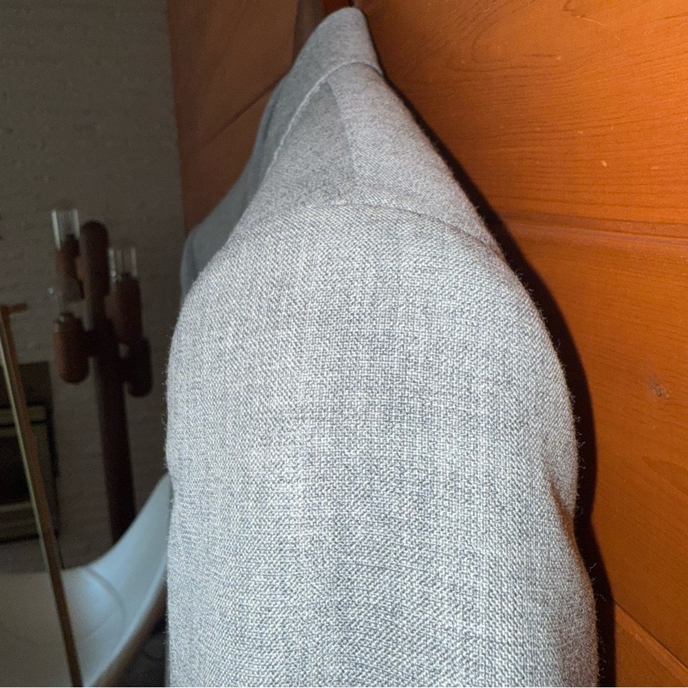 $499 Suitsupply Lazio 100% Wool VBC light Gray Suit jacket Blazer 36S *As-is* - Picture 6 of 17